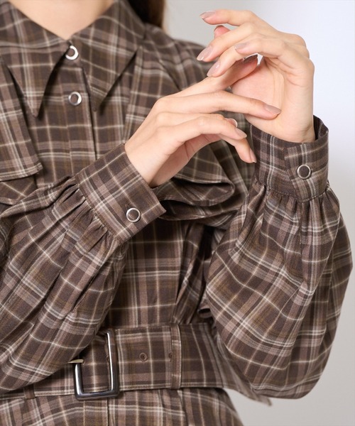 AND COUTURE（アンドクチュール） ワンピース フリルケープシャツ