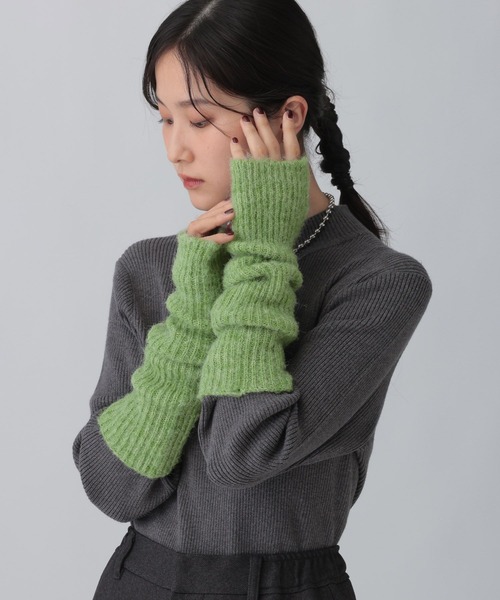PLEATS PLEASE アームウォーマー付き アイテムのご紹介「LIGHT WAVE」 – isseymiyake.com