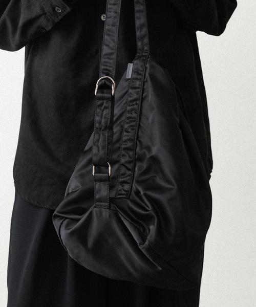 ATTACHMENT（アタッチメント） ショルダーバッグ ナイロン バケット