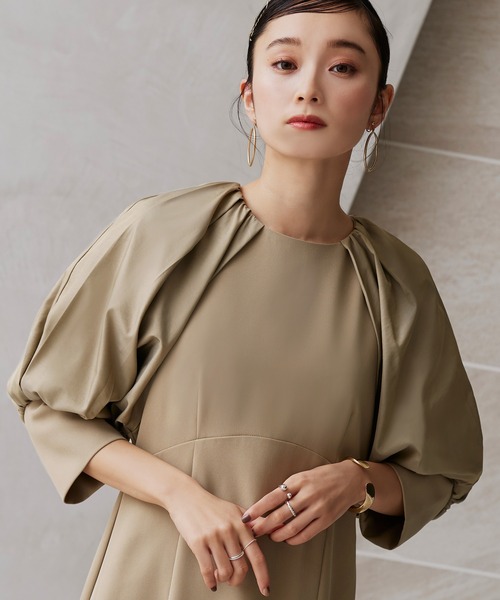 「RUIRUE BOUTIQUE」 7分袖ワンピース L ベージュ レディースの画像