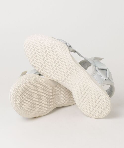 Onitsuka Tiger（オニツカタイガー） フラットサンダル 23 シルバー系
