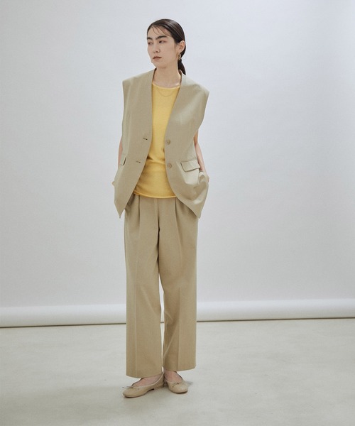 アダムエロペ　23AW ベスト ジレ　アイボリー ADAM ET ROPE' ベスト ジレ 「セットアップ対応」オーバル釦
