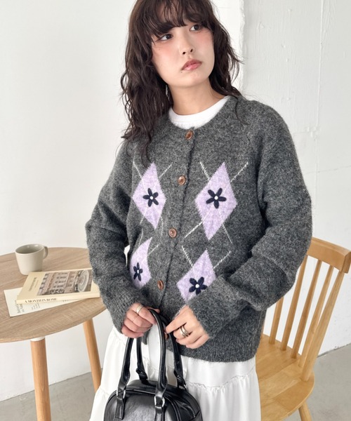 SOLLON.（ソルロン） カーディガン フラワー刺繍アーガイルニット