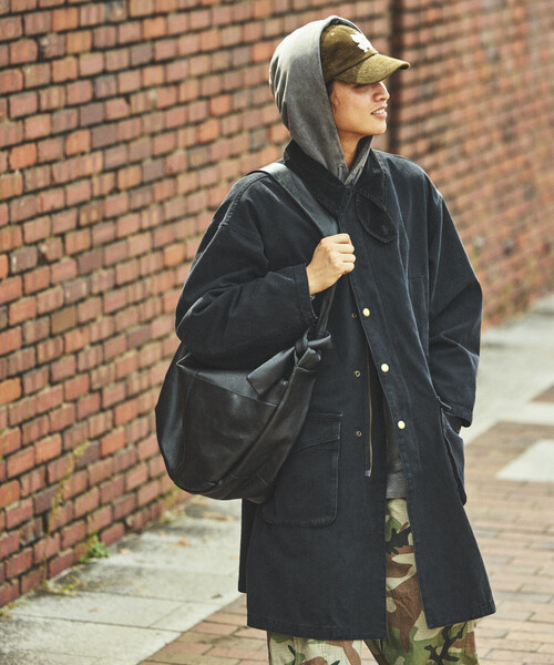 Firsthand（ファーストハンド） ショルダーバッグ Leather Banana Big