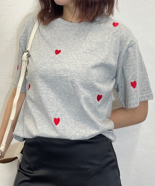 Roger&Raw（ロジャーアンドロウ） tシャツ 半袖 ハート刺繍クルーT