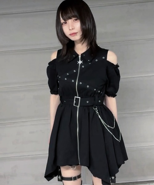 REFLEM レフレム　クロスベルトジップワンピース　黒　ブラック　地雷系 REFLEM（レフレム） 「REFLEM/レフレム」クロスベルトZIPワンピース