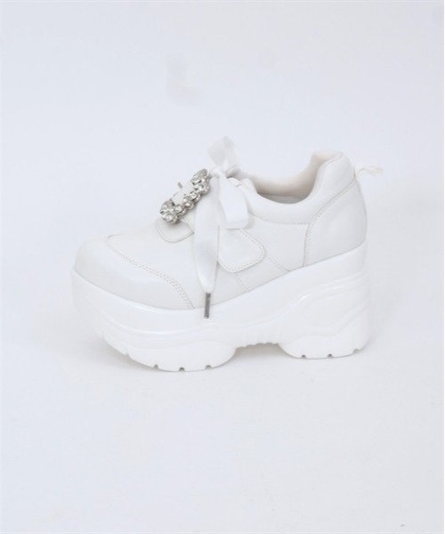 【新品】axes femme POETIQUE ビジューバックルスニーカー白 S 新品】axes femme POETIQUE ビジューバックルスニーカー白 S