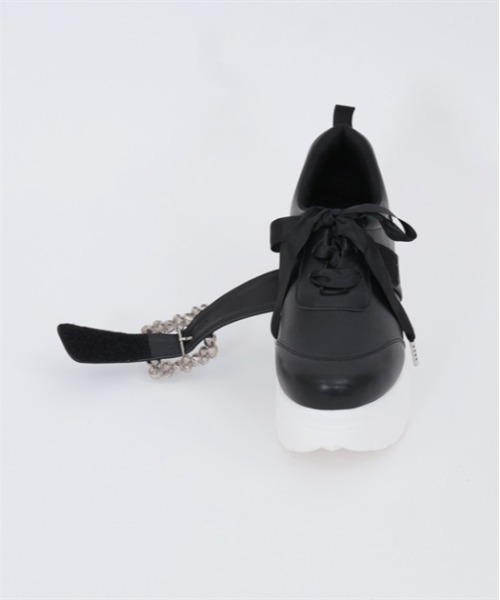 axes femme POETIQUE スニーカー ビジューバックルスニーカー