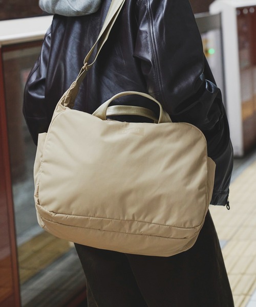 ショルダーバッグ・ポシェット Dayback Shopper Camel GUESS James Convertible Flap Crossbody Handbag – ShopCGX