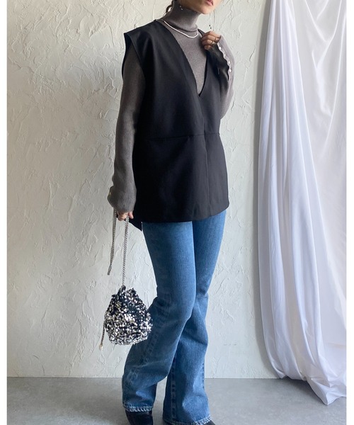 She's Closet ベスト ジレ サイドスリット入り深Vネックプル