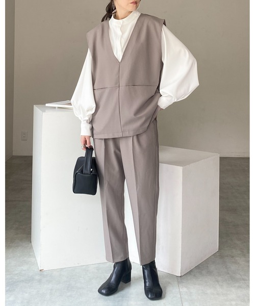 ジレ　ベスト サイドスリット She's Closet ベスト ジレ サイドスリット入り深Vネックプル