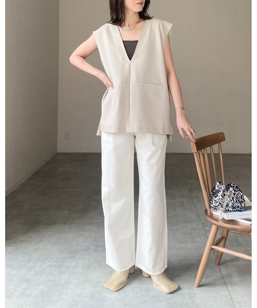 She's Closet ベスト ジレ サイドスリット入り深Vネックプル