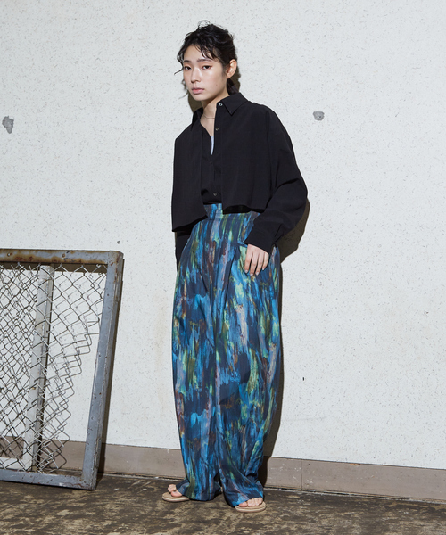 ワイドパンツ パンツ 水彩アート ニュアンス柄 タックパンツ レディース メンズの画像