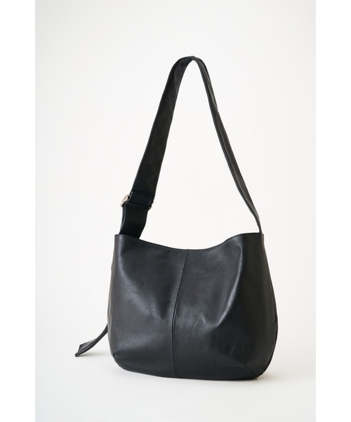 ONE.（ワンドット） ショルダーバッグ バッグ レザーBIGショルダーBAG