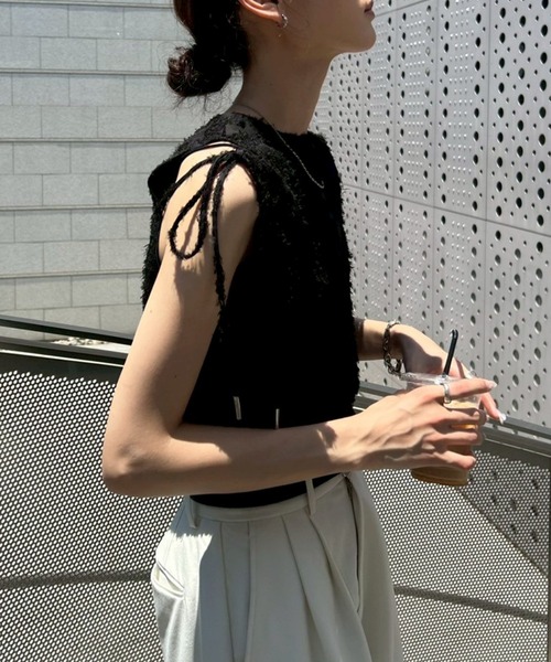 アイボリー　フリンジ　リボントップス NOGLE 「NOGLE/ノグル」シアーフリンジリボントップス