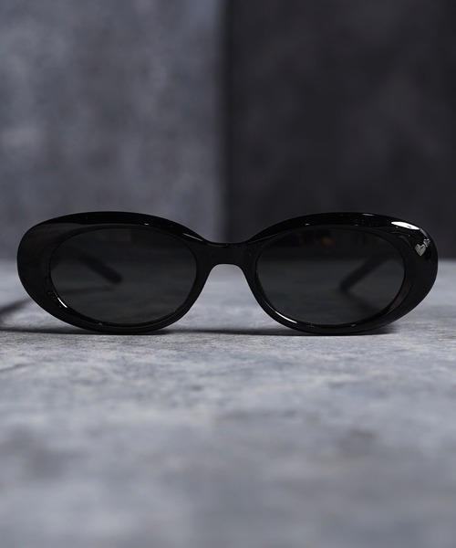 サングラス ワンポイントハート オーバル型 「メガネ ケース付き