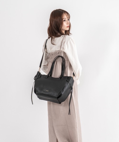 ショルダーバッグ バッグ 「LORISTELLA/ロリステッラ」2WAY レザー