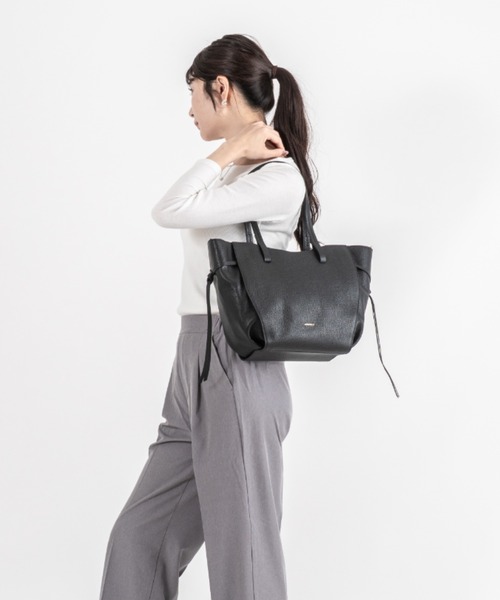 ショルダーバッグ バッグ 「LORISTELLA/ロリステッラ」2WAY レザー