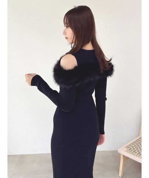 dazzlin オフショルファードッキングニットワンピース 新品未開封 dazzlin（ダズリン） ワンピース オフショルファードッキングニット