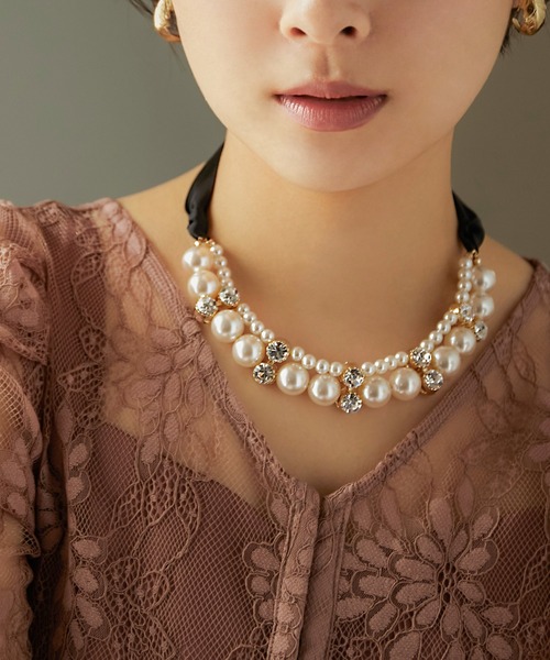 未使用✨️ルネ 22年モデル スワロフスキー×パールグログランリボン スカート niana ネックレス グログランリボンパールネックレス レディース