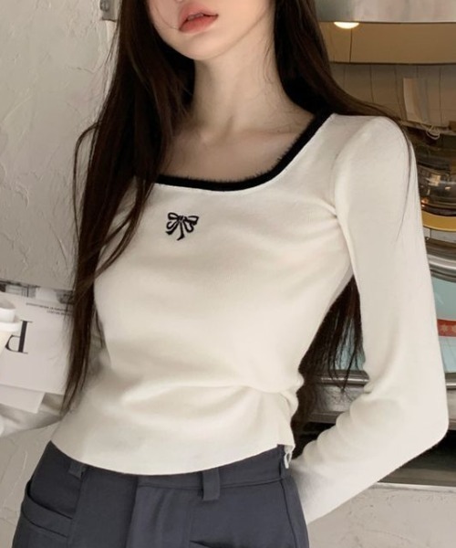 リボン刺繍スクエアネックトップス レディース tシャツ Tシャツ ribbon刺繍 スクエアネックニットトップス