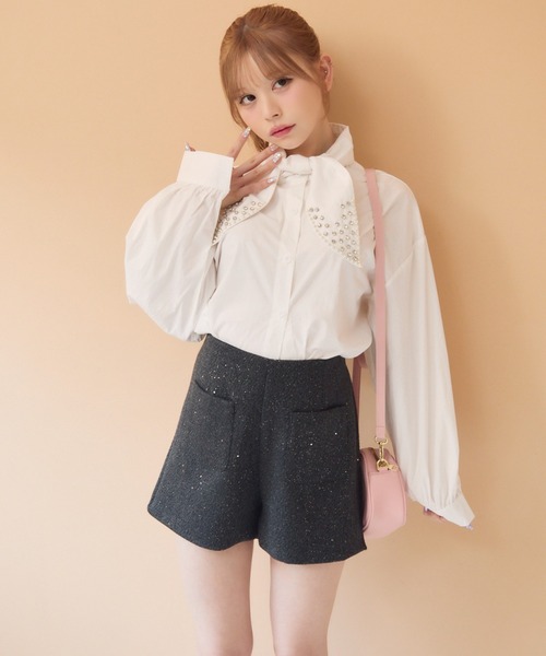 TITTY＆CO.（ティティーアンドコー） ブラウス シャツ ビジュー付き