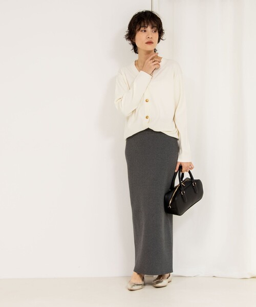 美品　25SS　Rie Miller　洗える 金ボタンVネックカーディガン　黒 美品 25SS Rie Miller 洗える 金ボタンVネックカーディガン 黒