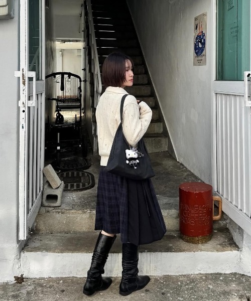 【MISEKI SEOUL】Side bow pleats midi skirt★韓国人気★追跡付 Miseki SEOUL スカート Side bow pleats midi skirt : ZOZOTOWN