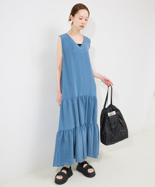 SLOBE IENA ショルダーバッグ バッグ CARIBOU MOUNTAINEERING