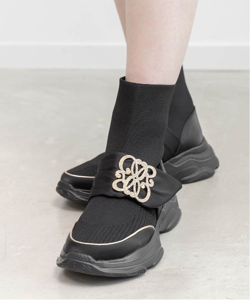 RANDA（ランダ） スニーカー 「SUSTAINABLE」ビジューモノグラムパーツ