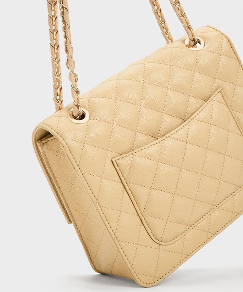 美品 CHARLES &amp; KEITH ショルダーバッグ ベージュ 斜めがけ CHARLES ＆ KEITH（チャールズ&キース） 「CHARLES & KEITH