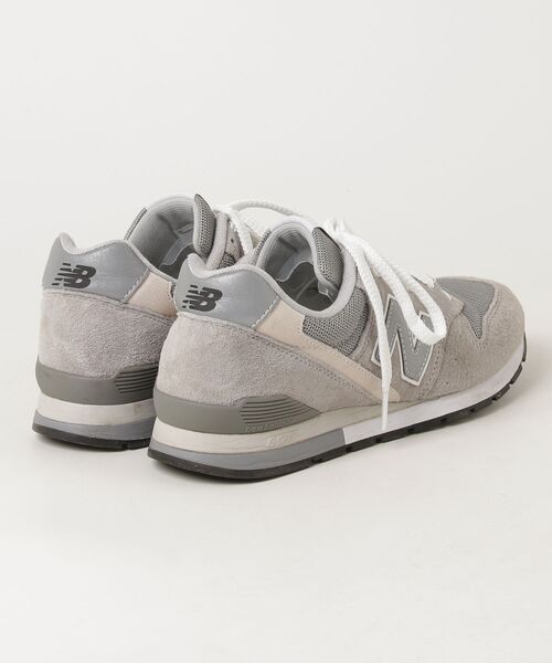 「New Balance」 ローカットスニーカー 25.5cm グレー レディース_画像2