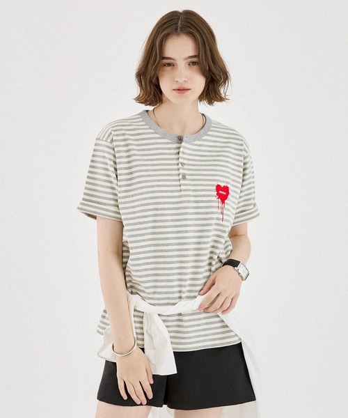 ONCILY（オンシェリー） ヘンリーネック tシャツ ASSORT HEART LOGO