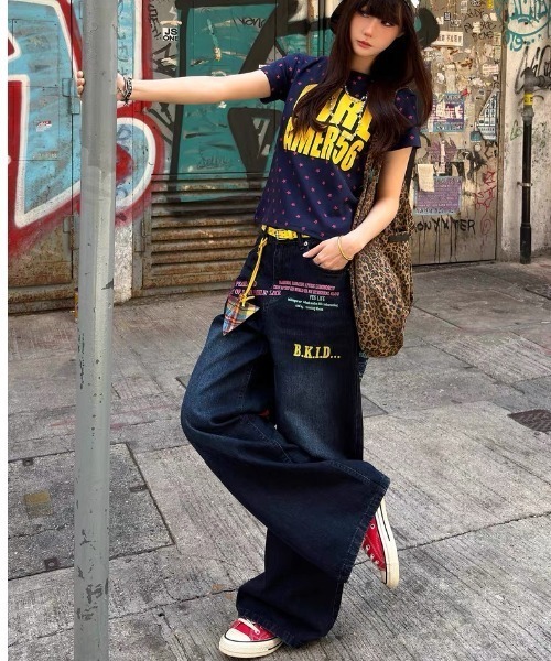 ViViDAY tシャツ 半袖 フロント英字ロゴ 星柄ショートtシャツ