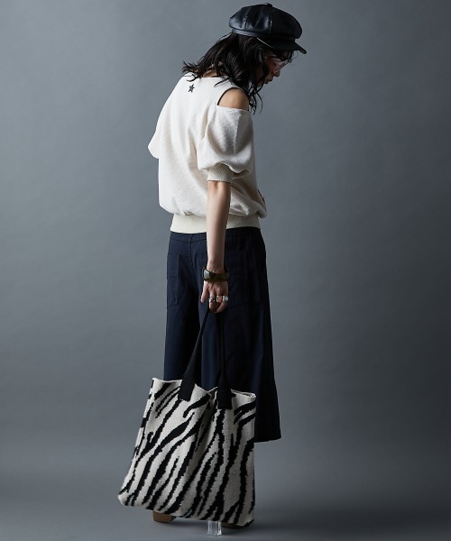 「GEVS.」 「SMIKE LAND」半袖カットソー LL ブラック レディース_画像4