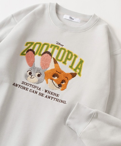 美品】Disney スピリットジャーニー 袖花柄刺繍 長袖ベロアトレーナー