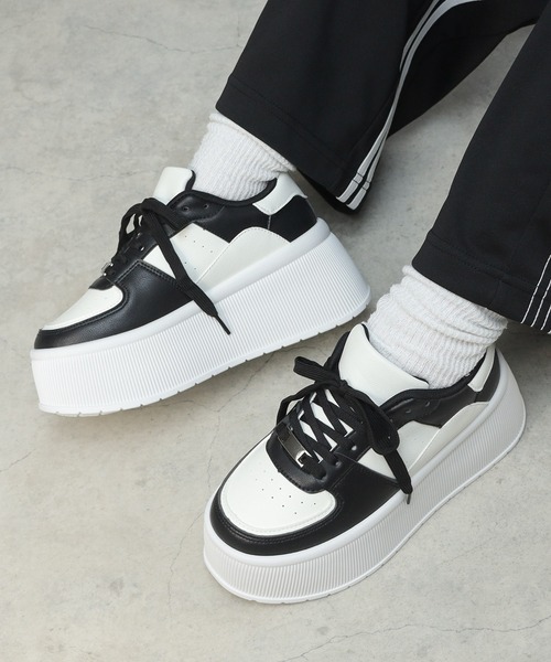 LOVEHUNTER（ラブハンター） スニーカー 軽量厚底 ボリュームソール