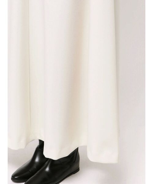 ELENDEEK（エレンディーク） ワンピース ディープVネックAライン