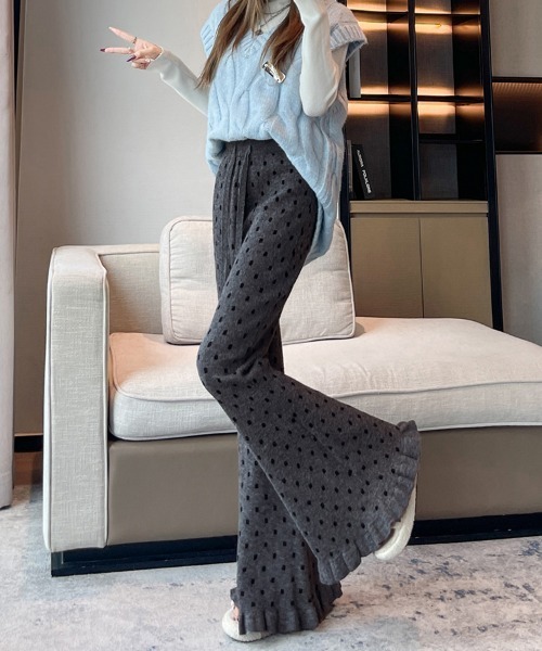パンツ フレアシルエットドット柄フリルパンツ レディース : ZOZOTOWN
