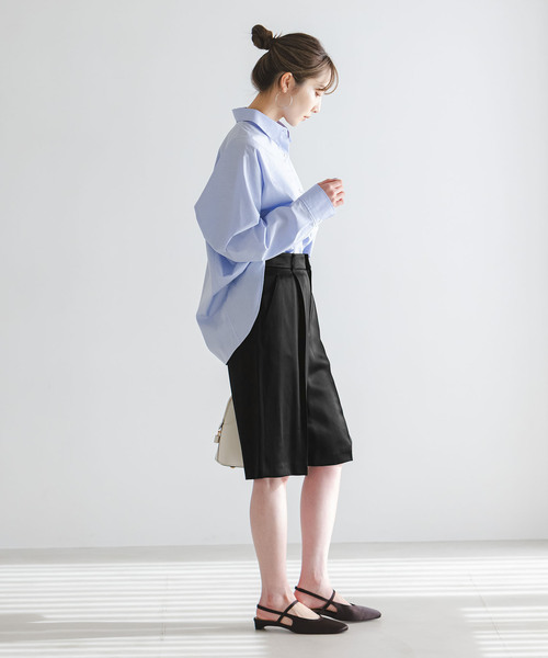 ハーフパンツ パンツ コンパクトサテンバミューダーパンツ レディースの画像