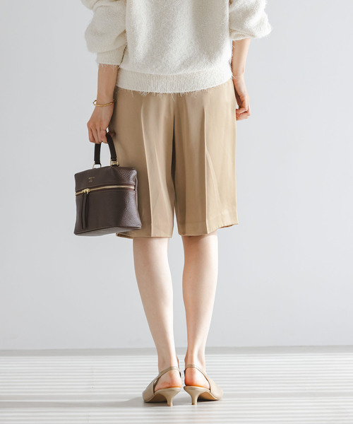 ハーフパンツ パンツ コンパクトサテンバミューダーパンツ レディースの画像