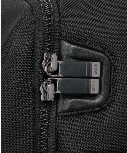 TUMI（トゥミ） ショルダーバッグ TUMI ALPHA（アルファ
