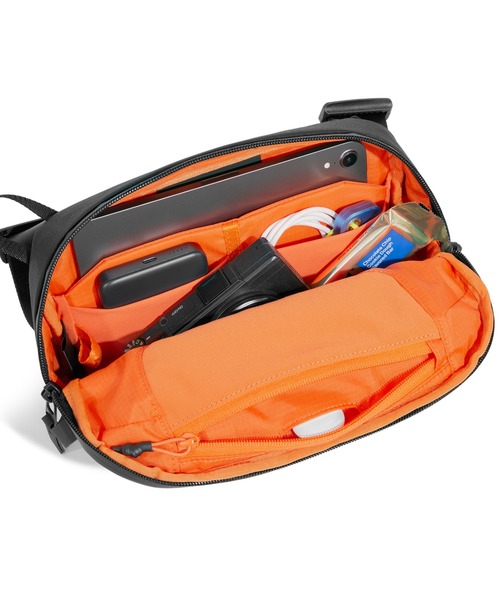 HIGHTIDE（ハイタイド） ショルダーバッグ Aer DAY SLING 4 X-PAC