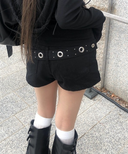 anyonemore パンツ バックスタッズアイレットベルトショートパンツ