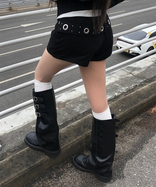 anyonemore パンツ バックスタッズアイレットベルトショートパンツ