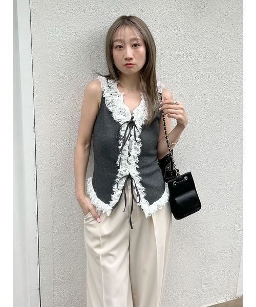 LILY BROWN（リリーブラウン） tシャツ レースフリルコンビカット