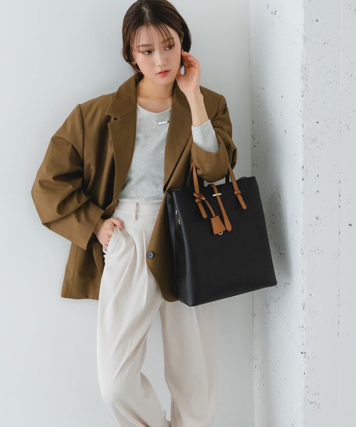 【美品】RODE SKO チャーム付スクエアトートバッグ　A4サイズ可 RODE SKO トートバッグ チャーム付スクエアトートバッグ「Lsize