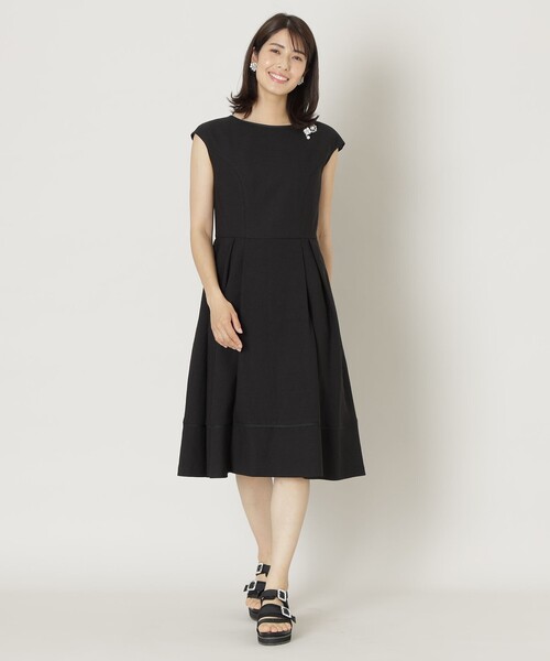 TO BE CHIC ワンピース アイアスストレッチ ボートネックワンピース 