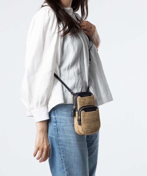 ショルダーバッグ バッグ ANYA HINDMARCH RAFIA アニヤハインドマーチ ラフィア エッセンシャルズ クロスボディ レディースの画像