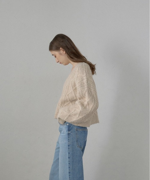 MINERTE ニット セーター 「MINERTE」cropped vneck cable knit
